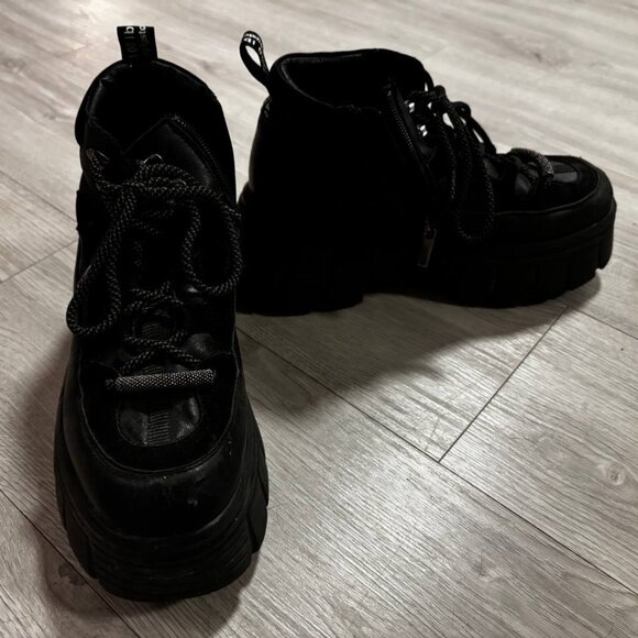 Vitto Rossi High Platform Shoes - Size 8 - Picture 1 of 3